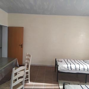Kamer met een Queen Size Bed
